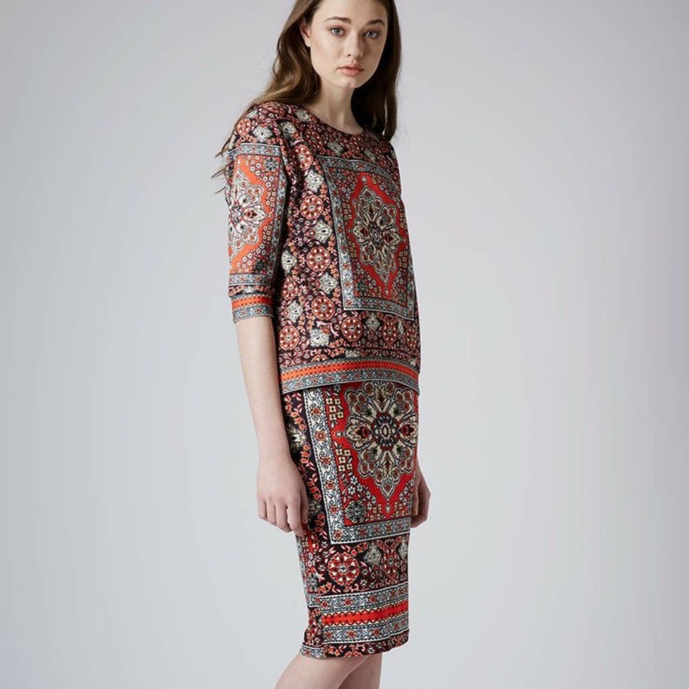 TOPSHOP Persian Rug Tube Skirt Size 4. RARE ☆ - Picture 2 of 12